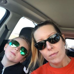 Meet your Posher, Jennifer